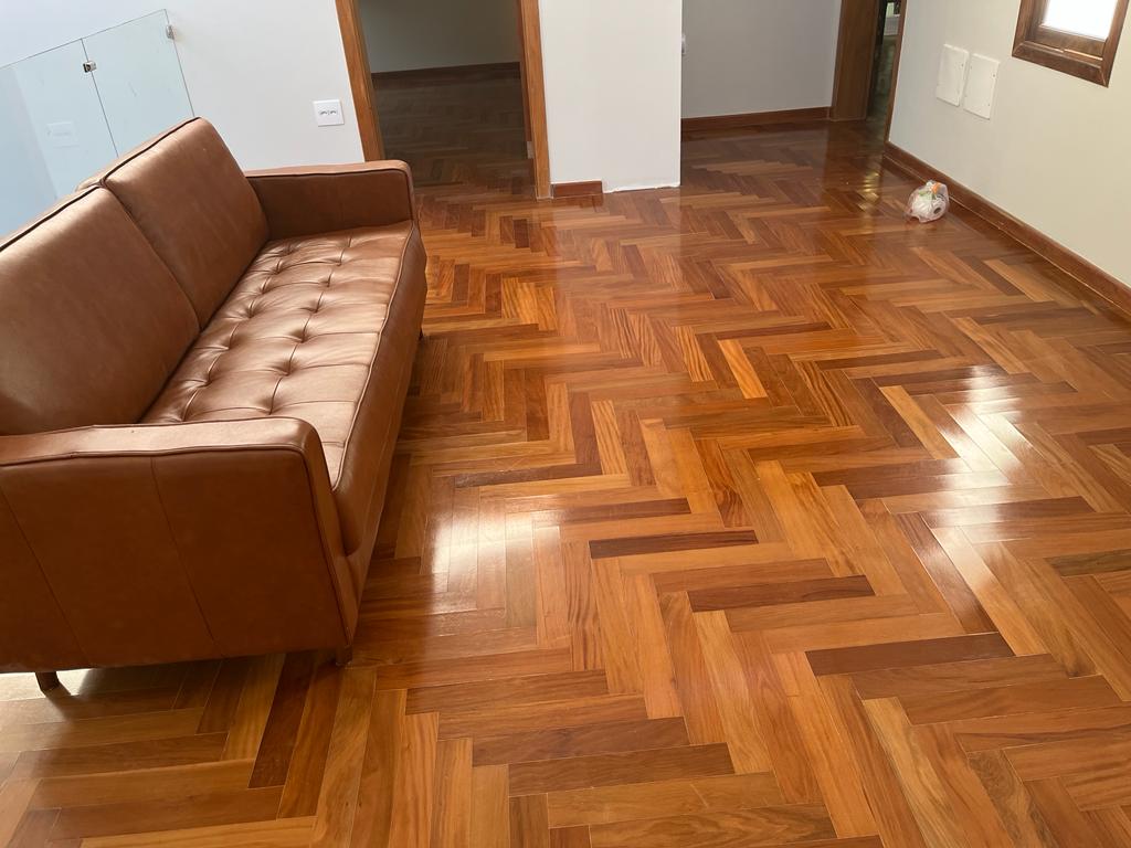 Acabamento de assoalho